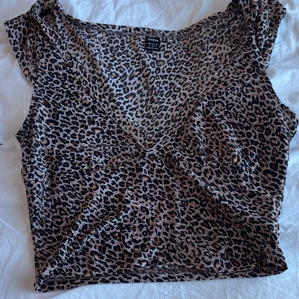 SHEIN Leopard Print Crop Top